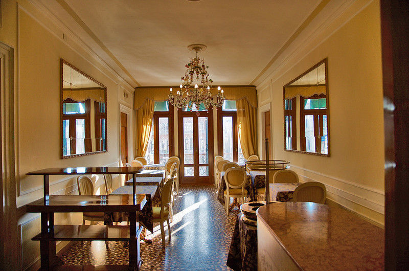 Hotel Ovidius 3*