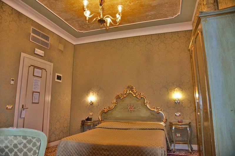 Ovidius 3* Venise
