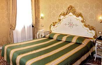 Ovidius 3* Venise