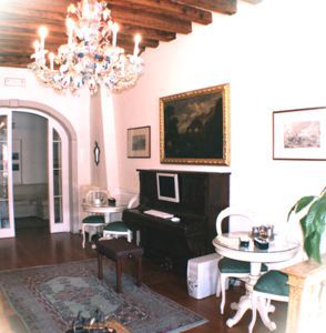 Ovidius Hotel